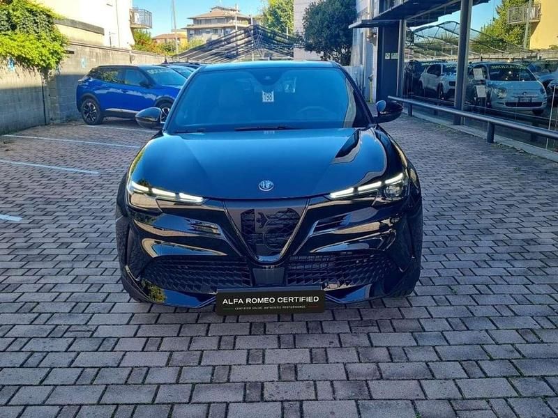 Nuova Alfa Romeo Junior Edizione Speciale 114 kW (156 CV) 2025 Nero SUV