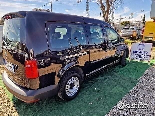 Usata VW Caddy 149 CV (109 kW) 2020 Nero Monovolume