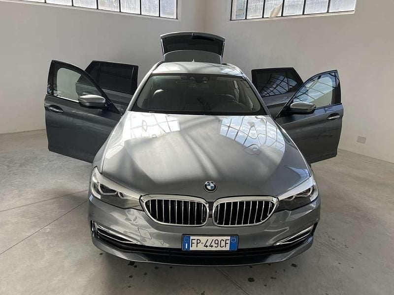 Grigio Usata 2018 BMW 530 Luxury Line Station wagon | 15.900 € - Immagine 1/4