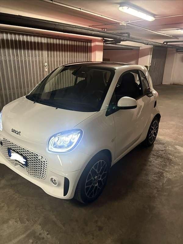 Usata Smart ForTwo Coupé Prime 41 kW (56 CV) 2023 Utilitaria