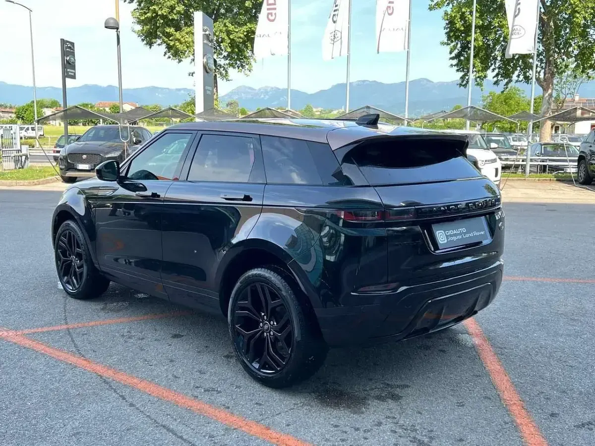 Usata Land Rover Range Rover evoque 163 CV (119 kW) 2022 Nero SUV