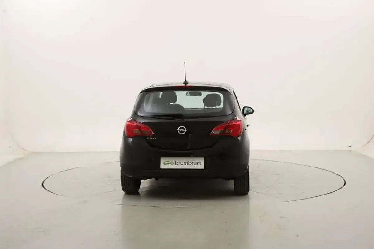 Usata Opel Corsa 90 CV (66 kW) 2018 Nero Utilitaria