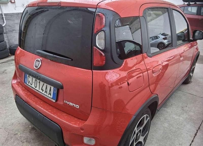 Usata Fiat Panda Sport 69 CV (50 kW) 2022 Rosso Utilitaria