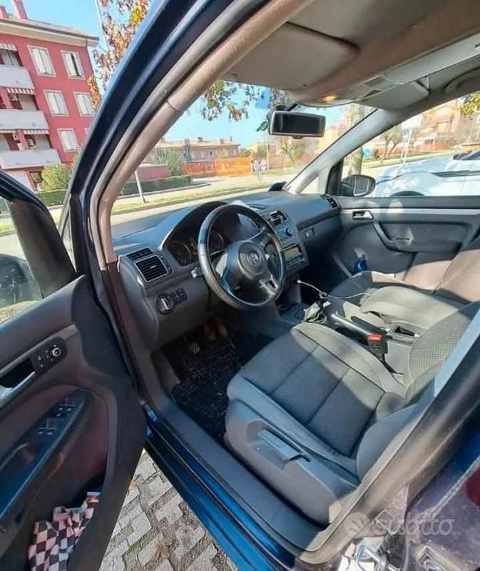 Usata VW Touran 150 CV (110 kW) 2012 Blu Monovolume