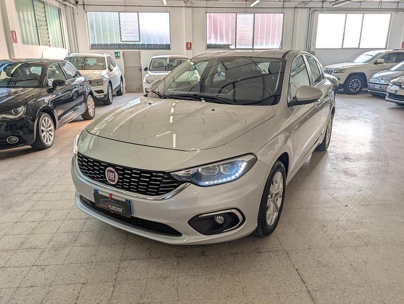 Usata Fiat Tipo Sport 95 CV (69 kW) 2020 Argento Berlina