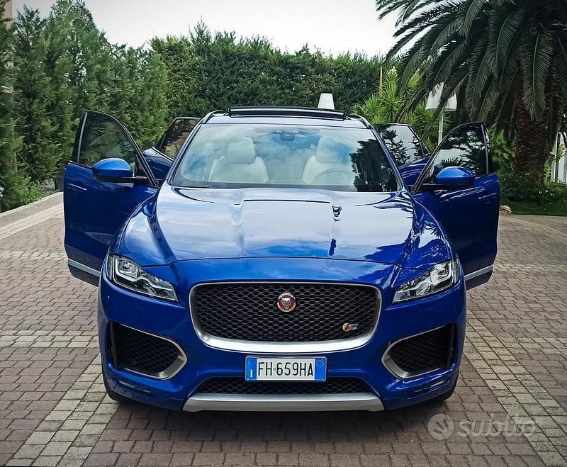 Usata Jaguar F-Pace First Edition 300 CV (220 kW) 2017 Blu SUV