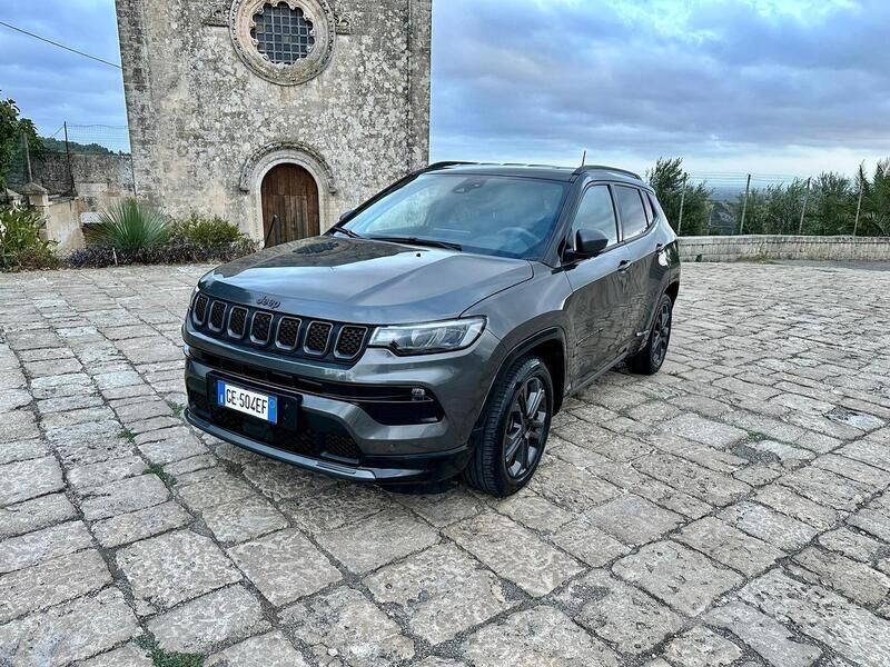 Grigio Usata 2021 Jeep Compass 80th Anniversary SUV | 21.400 € - Immagine 1/4