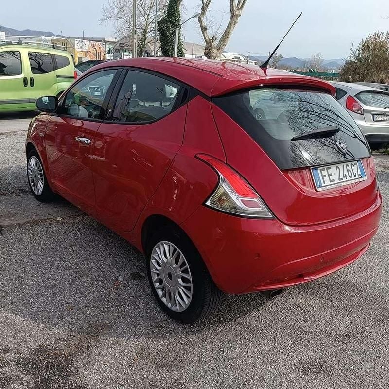 Usata Lancia Ypsilon Gold 69 CV (50 kW) 2016 Other Utilitaria