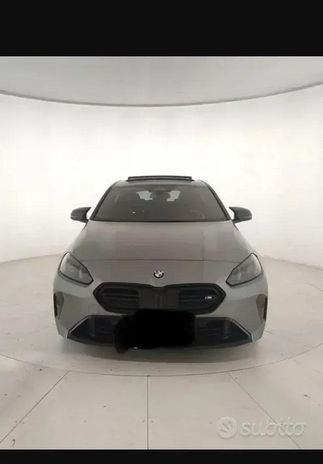 Usata BMW 135 M Sport 300 CV (220 kW) 2025 Grigio Utilitaria