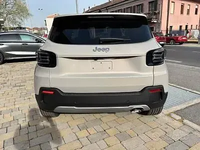 Nuova Jeep Avenger Summit 101 CV (74 kW) 2026 Grigio SUV