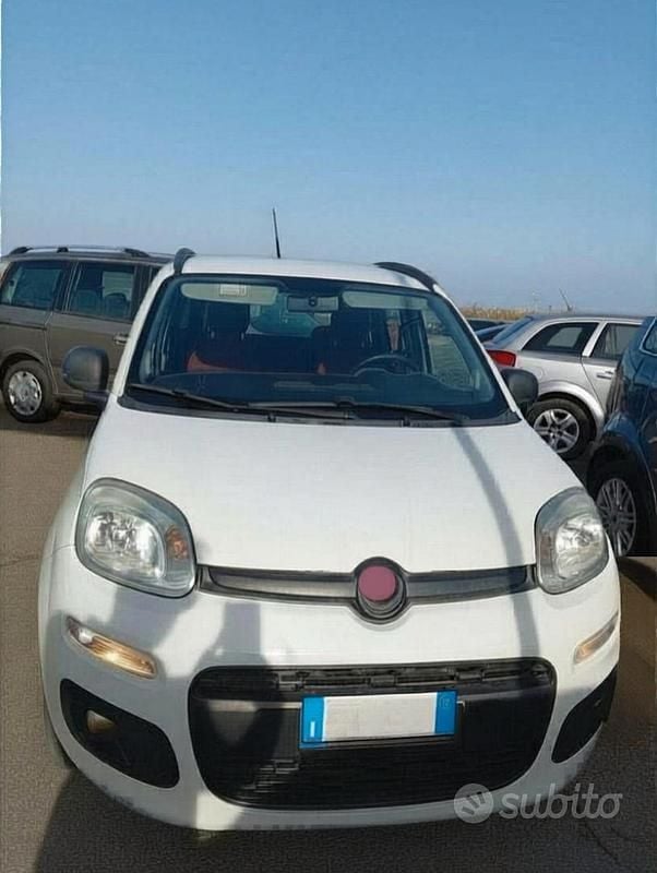 Usata Fiat Panda Lounge 80 CV (58 kW) 2013 Bianco Utilitaria