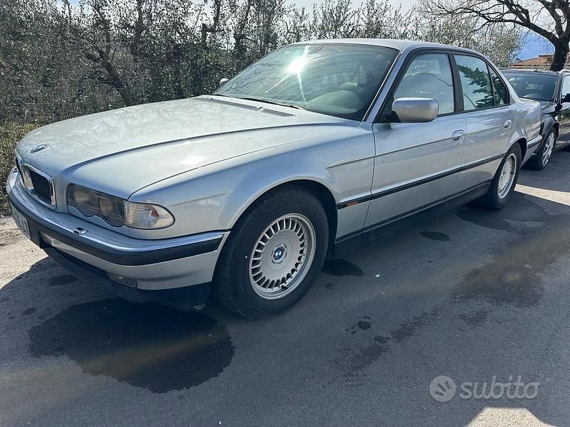 Usata BMW 728 193 CV (141 kW) 1996 Grigio Berlina