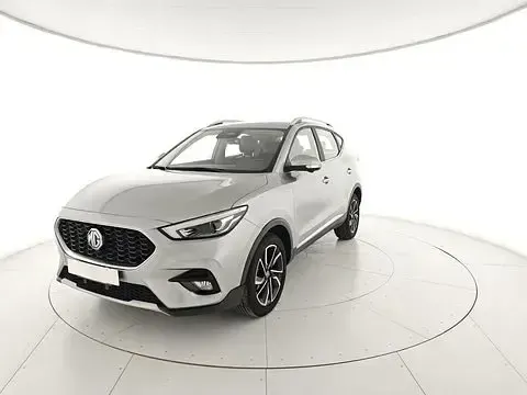 Usata MG ZS Luxury 106 CV (77 kW) 2024 Argento SUV