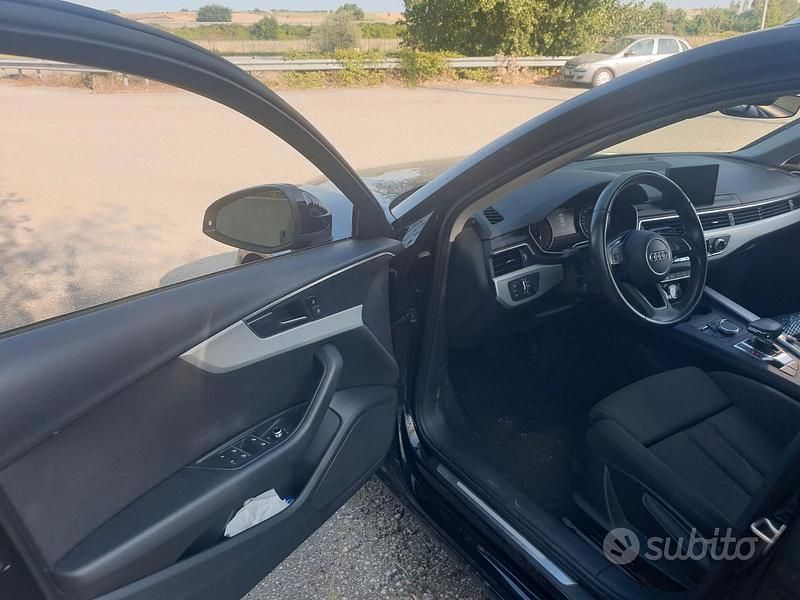 Usata Audi A4 Business 122 CV (89 kW) 2018 Nero Station wagon