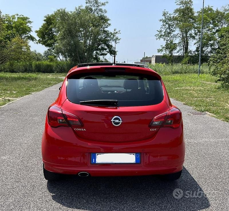 Usado Opel Corsa OPC 75 HP (55 kW) 2016 Vermelho Coupé