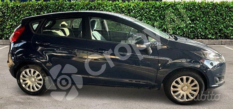 Usata Ford Fiesta Business Edition 75 CV (55 kW) 2015 Blu Berlina