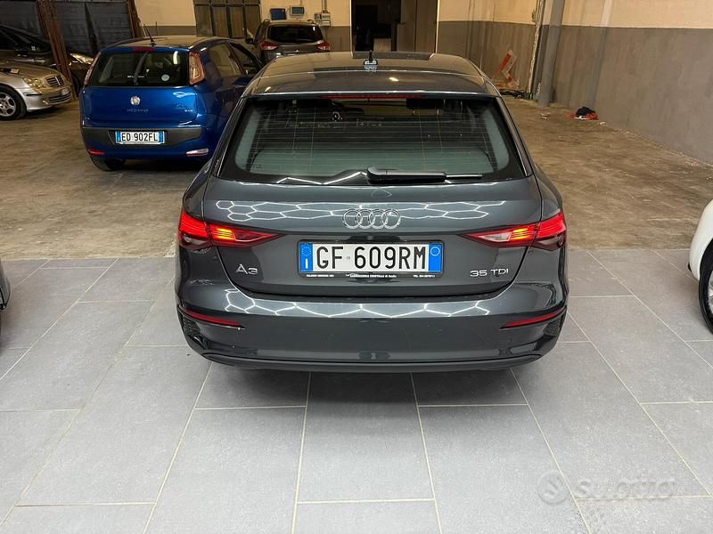 Usata Audi A3 150 CV (110 kW) 2021 Grigio Berlina