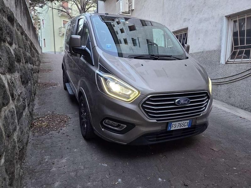 Usata Ford Tourneo Titanium X 170 CV (125 kW) 2018 Bronzo Monovolume