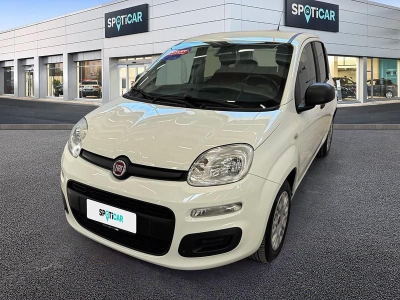 Begagnad Fiat Panda Easy 69 HK (50 kW) 2016 Halvkombi