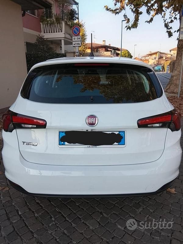 Usata Fiat Tipo 131 CV (96 kW) 2023 Bianco Station wagon