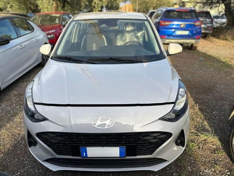 Nuova Hyundai i10 63 CV (46 kW) 2025 Lumen gray Utilitaria