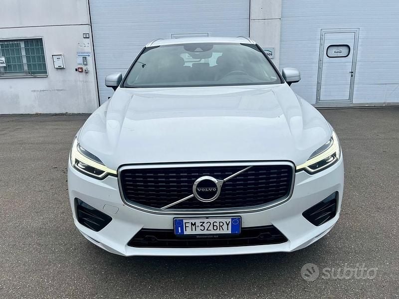 Usata Volvo XC60 R-Design 190 CV (139 kW) 2018 Bianco SUV