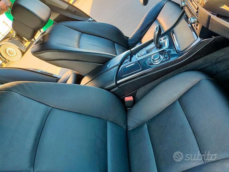 Begagnad BMW 525 2013 Svart Kombi
