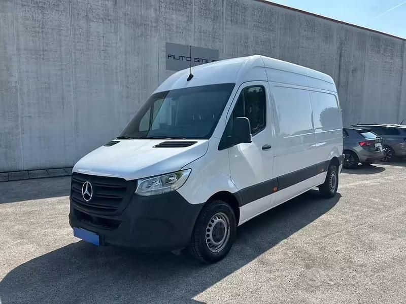 Usata Mercedes Sprinter 114 CV (83 kW) 2021 Bianco Furgone