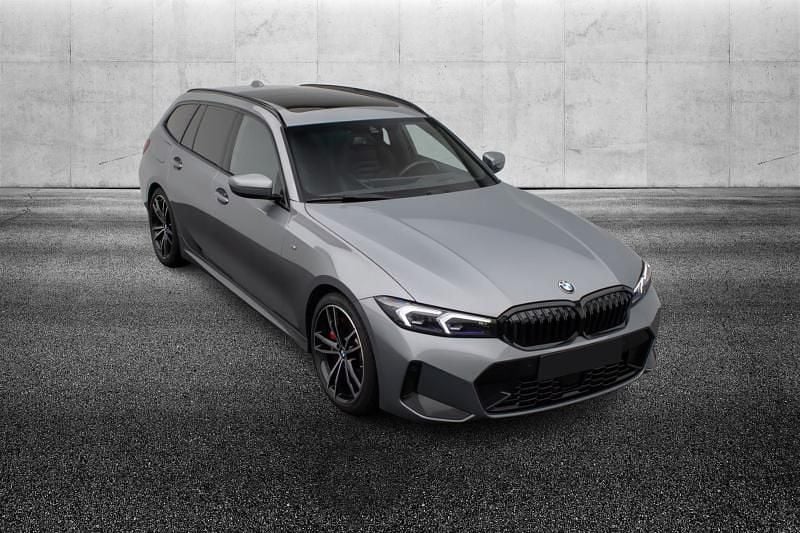 Usata BMW 330 M Sport 286 CV (210 kW) 2023 Grigio metallizzato Station wagon