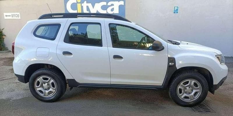 Usata Dacia Duster Essentiel 116 CV (85 kW) 2020 Bianco pastello SUV