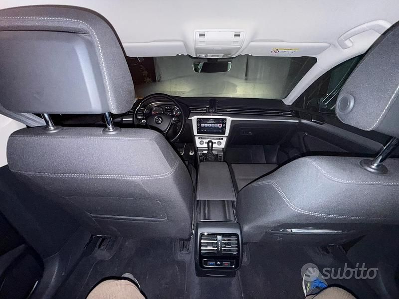 Usata VW Passat 2018 Blu Berlina