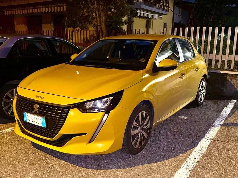 Usata Peugeot 208 Active 68 CV (50 kW) 2021 Giallo Utilitaria