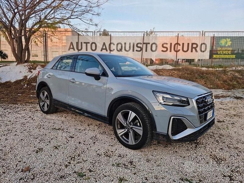 Usata Audi Q2 S-Line 110 CV (80 kW) 2021 Grigio SUV
