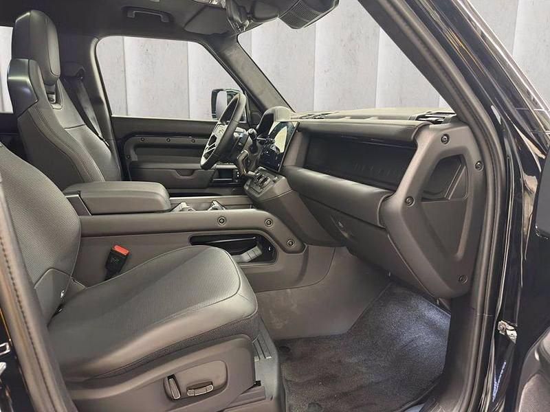 Nuova Land Rover Defender 635 CV (467 kW) 2026 SUV
