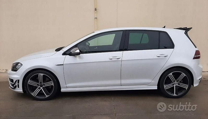 Usata VW Golf VII R 300 CV (220 kW) 2015 Berlina