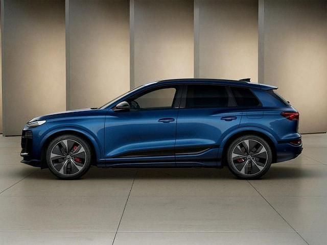 Nuova Audi SQ6 e-tron Sport 359 kW (489 CV) 2025 Blu ascari metallizzato SUV