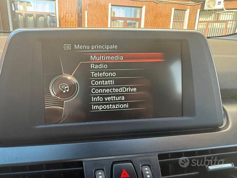 Usata BMW 216 Active Tourer Sport Line 115 CV (84 kW) 2016 Blu Monovolume