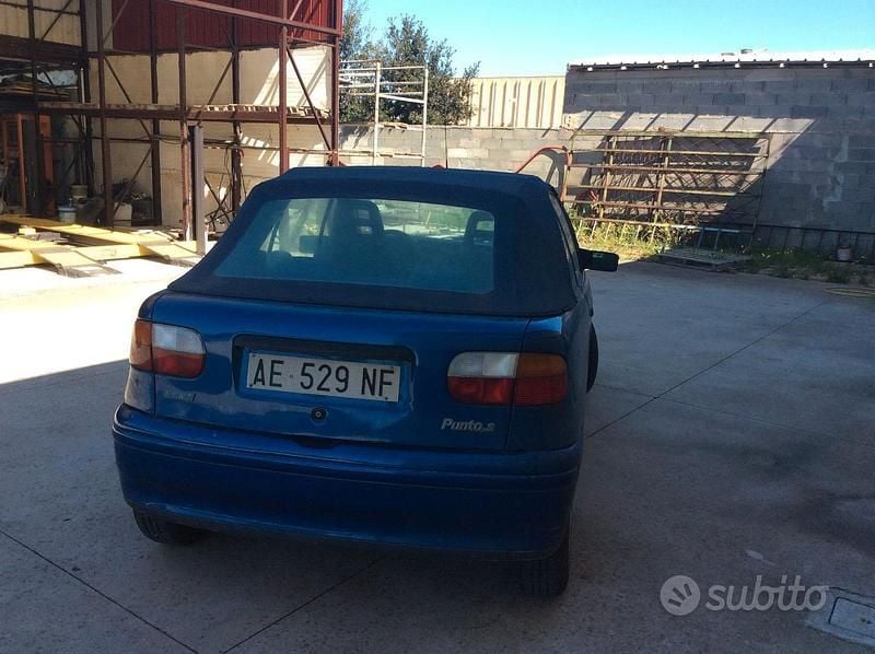 Usata Fiat Punto Cabriolet 1995 Blu Cabrio