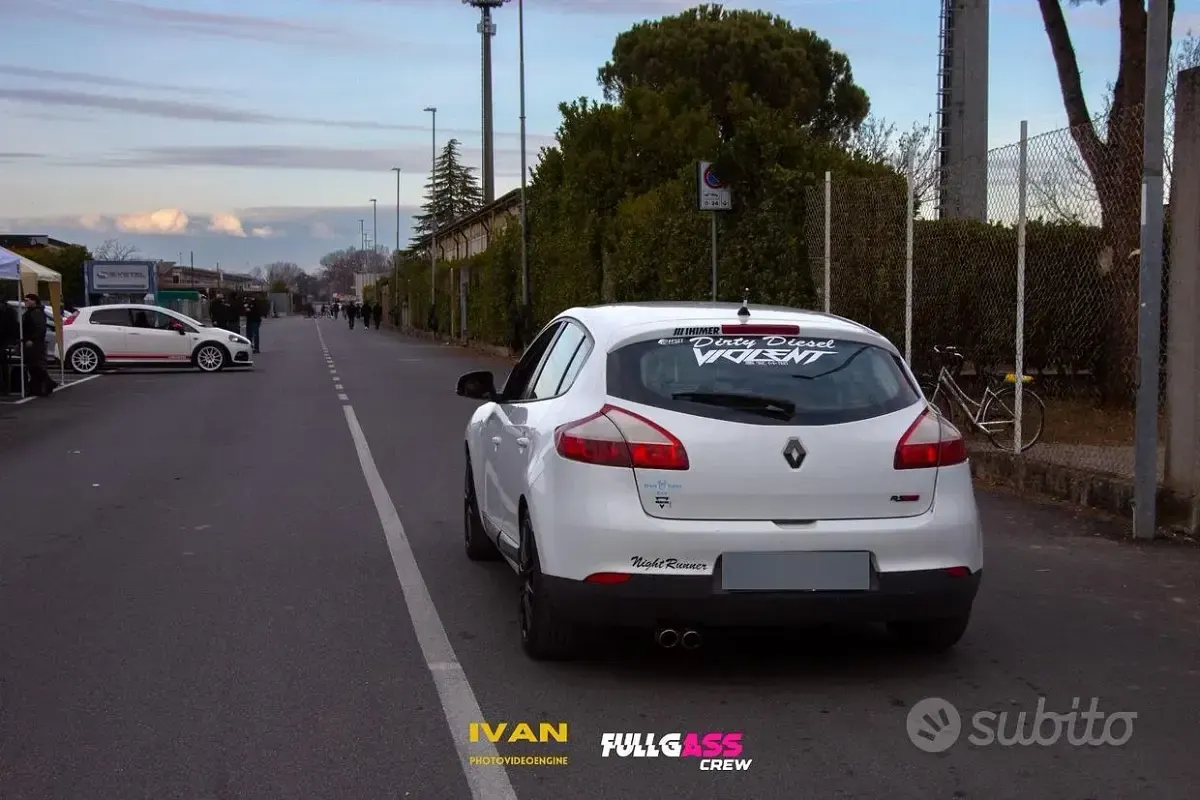 Usata Renault Mégane III 90 CV (66 kW) 2010 Bianco Berlina