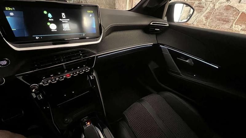 Usata Peugeot 208 GT 100 kW (136 CV) 2021 Argento Utilitaria