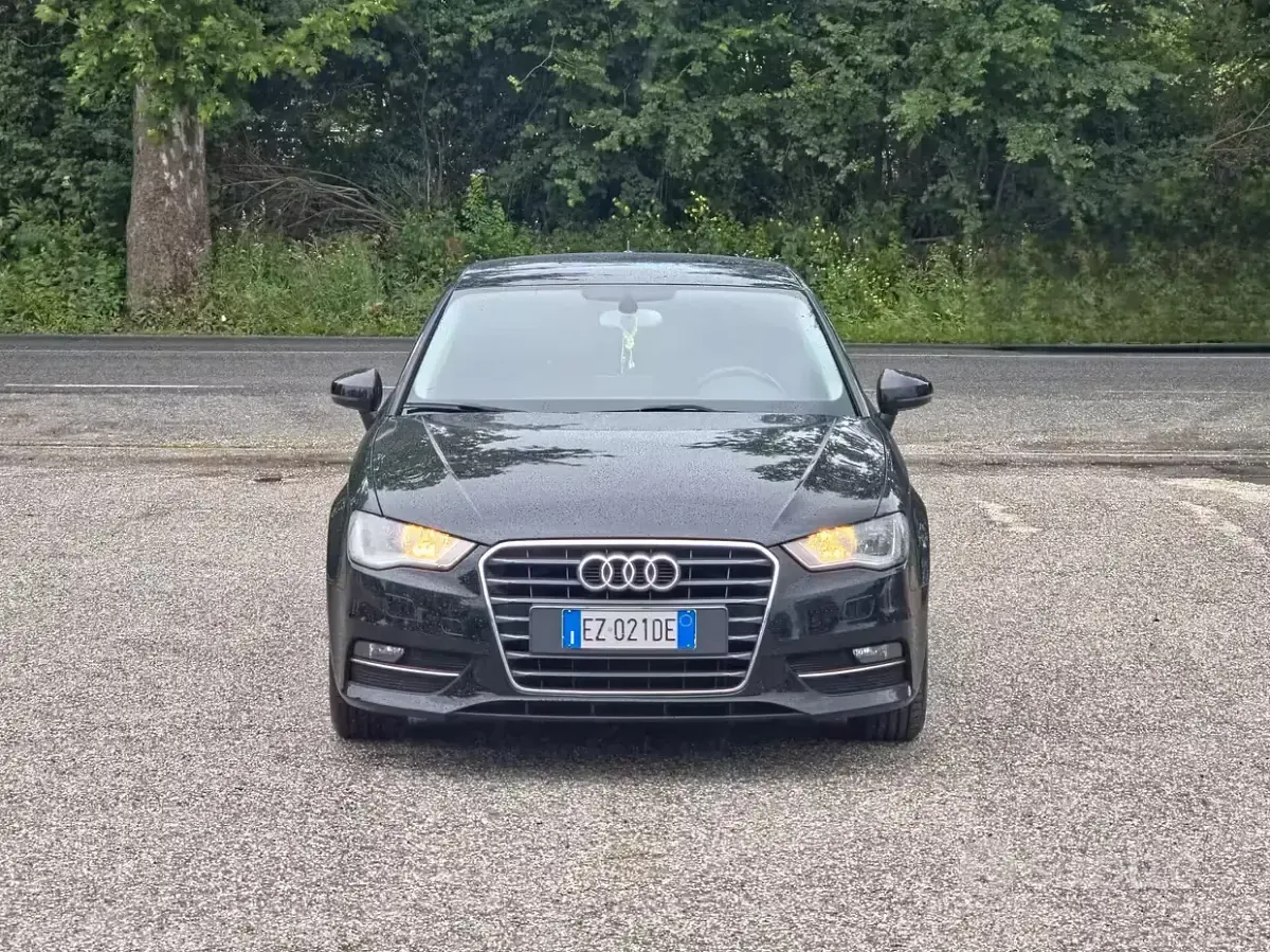 Usata Audi A3 Ambiente 110 CV (80 kW) 2015 Grigio Berlina