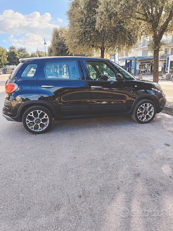 Usata Fiat 500L Cross 95 CV (69 kW) 2020 Nero Monovolume