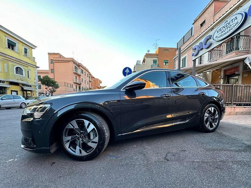 Usata Audi e-tron Sportback Ambiente 158 kW (215 CV) 2021 Grigio daytona SUV