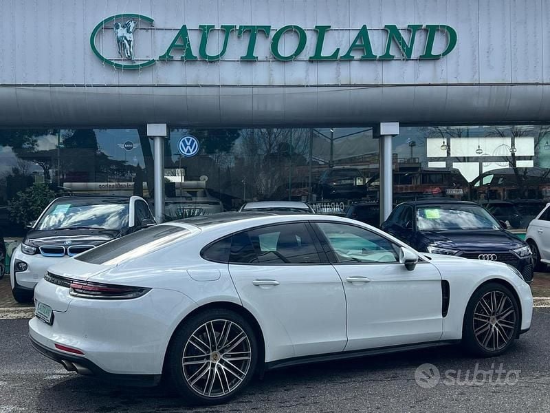 Usata Porsche Panamera 330 CV (242 kW) 2020 Bianco Berlina