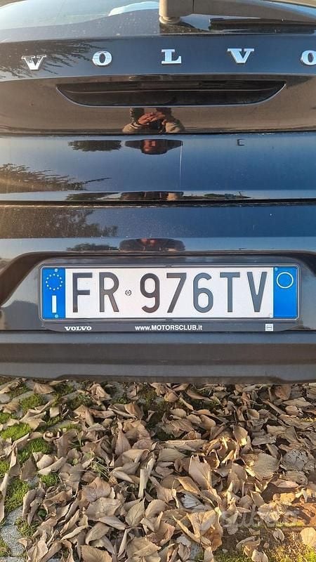 Usata Volvo V40 Business Edition 120 CV (88 kW) 2018 Nero Berlina