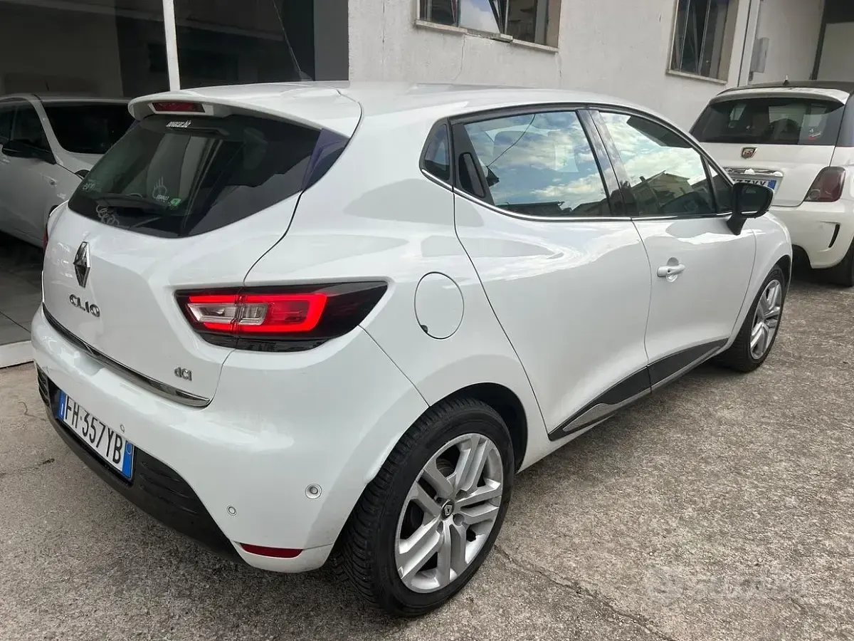 Usata Renault Clio IV 90 CV (66 kW) 2017 Bianco Berlina