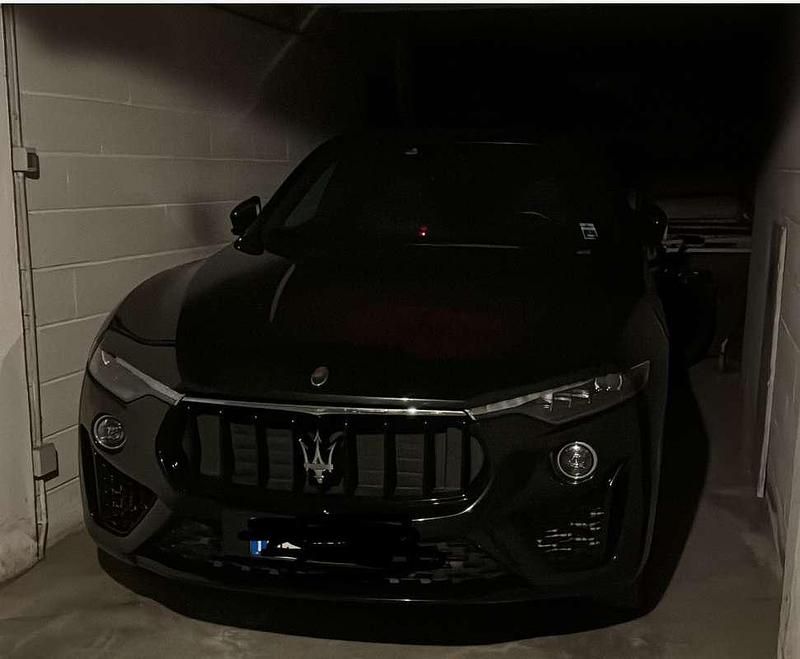 Nero Usata 2020 Maserati Levante SUV | 45.000 € (Cara) - Immagine 1/1
