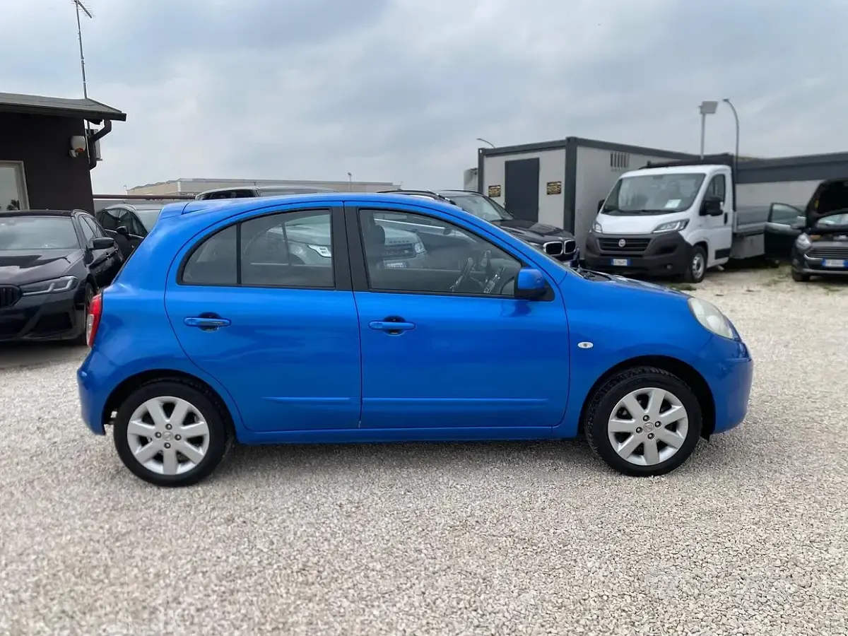 Usata Nissan Micra Tekna 80 CV (58 kW) 2011 Blu Utilitaria