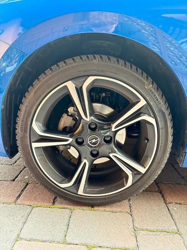 Usata Opel Corsa 75 CV (55 kW) 2024 Blu Utilitaria