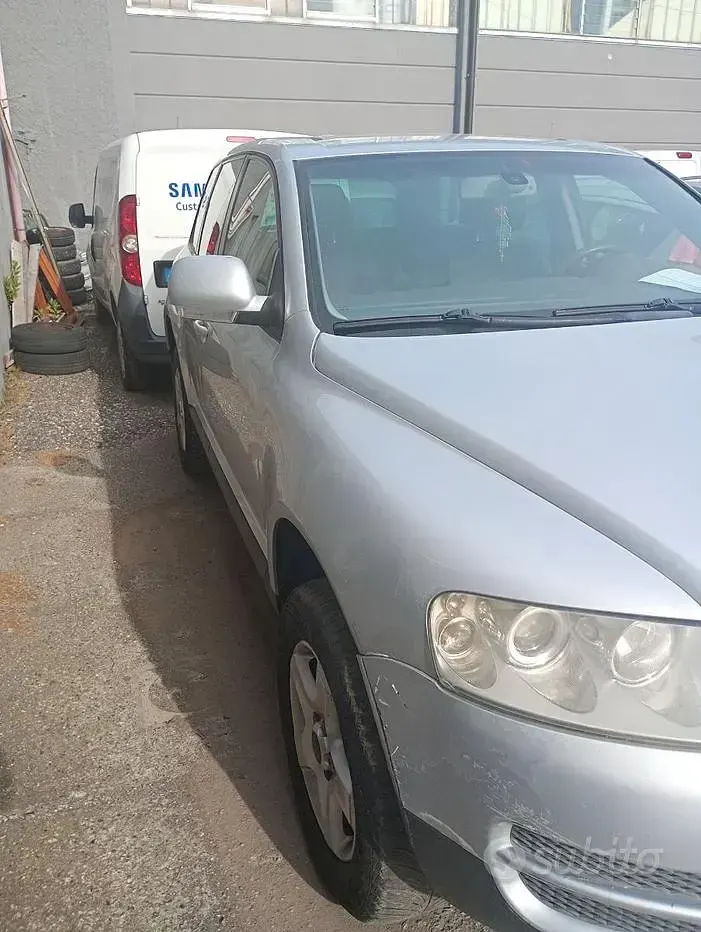 Usata VW Touareg 2005 Grigio SUV